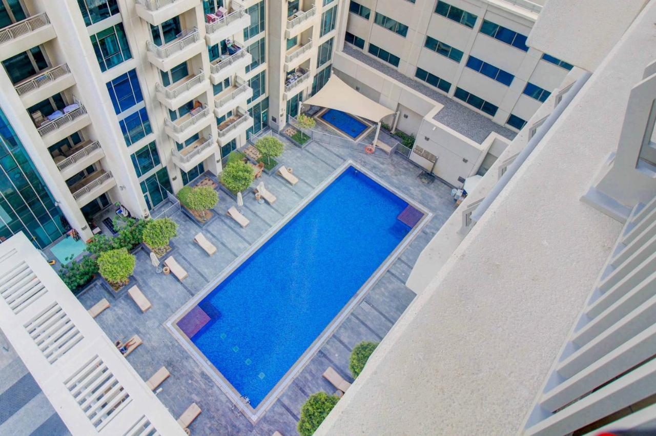 Durrani Homes - Luxurious Studio Near Dubai Mall With Pool View Dış mekan fotoğraf